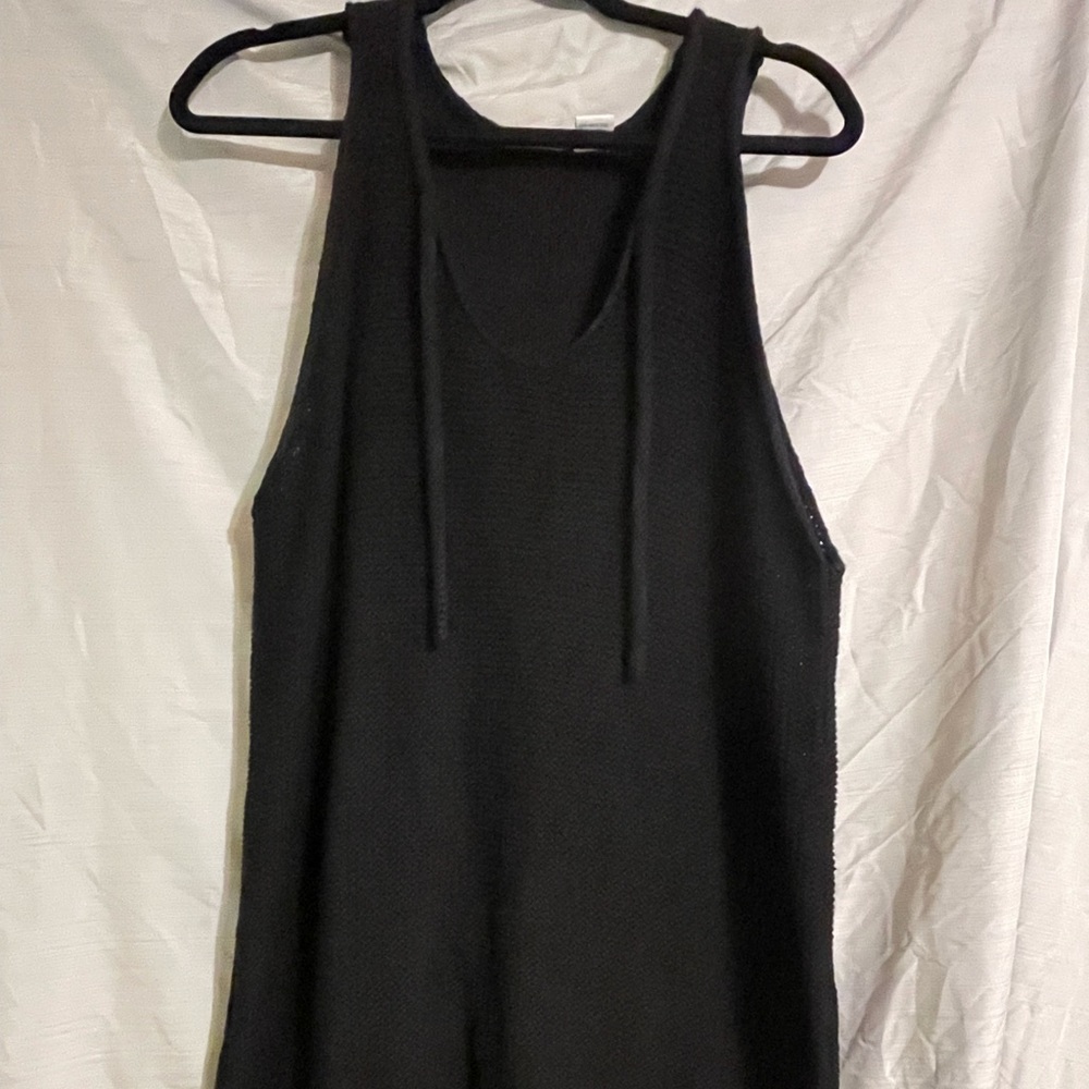 Tunic/ cover up. Thick crotchet, black. 1X